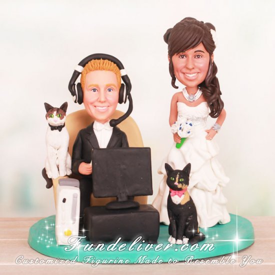 Groom Sitting on Couch Playing Xbox Cake Toppers - Click Image to Close