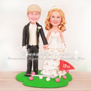 Golf Wedding Cake Toppers with 18th Hole Flag