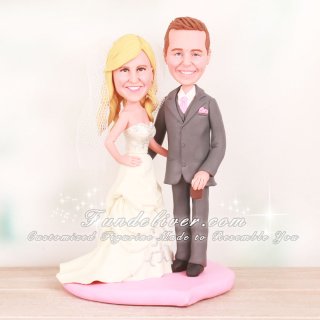 Cute Wedding Cake Toppers