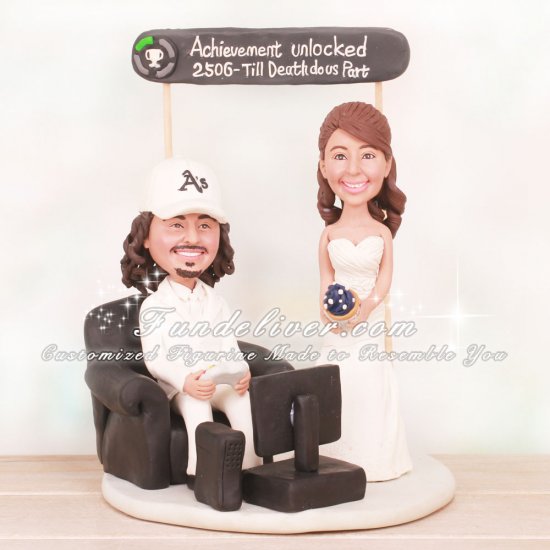 Groom Playing Xbox 360 Wedding Cake Toppers - Click Image to Close