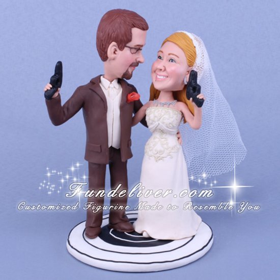 Sport Gun Shooters Wedding Cake Topper with Round Target Base - Click Image to Close
