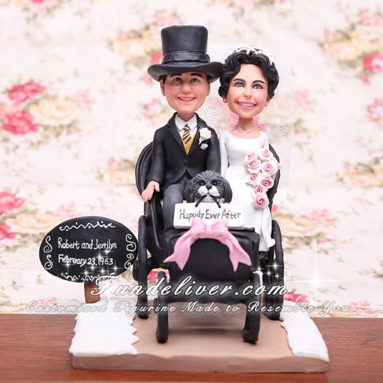 Bride and Groom Sitting in Carriage Wedding Cake Toppers - Click Image to Close